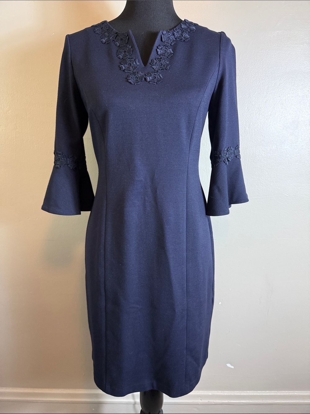 Talbots Navy Floral-Trim Sheath Dress Sz 6P